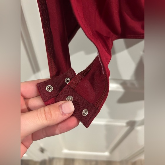 Brand new with tags!!! Lulus Sparkly Red Bodysuit - Picture 4 of 7